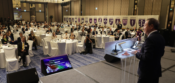 Volunteer with Seoul National University Alumni Association in USA